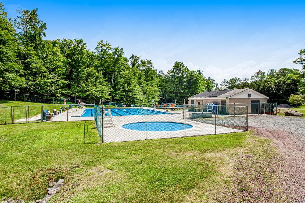 Friendship Lodge Pocono Lake Екстериор снимка