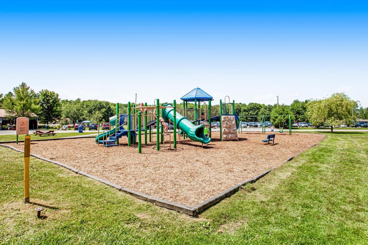 Friendship Lodge Pocono Lake Екстериор снимка